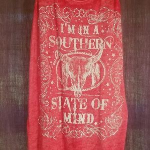 Super cute long tunic top w/ fringed bottom